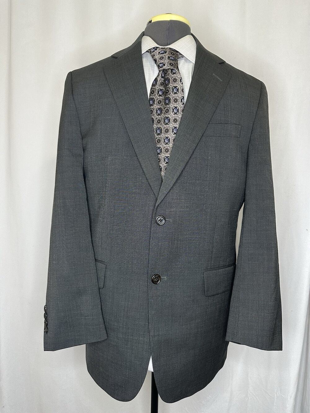 Jos A Bank 40R Blazer Gray Wool 2 Button Large Mens Sport Coat Suit Jacket